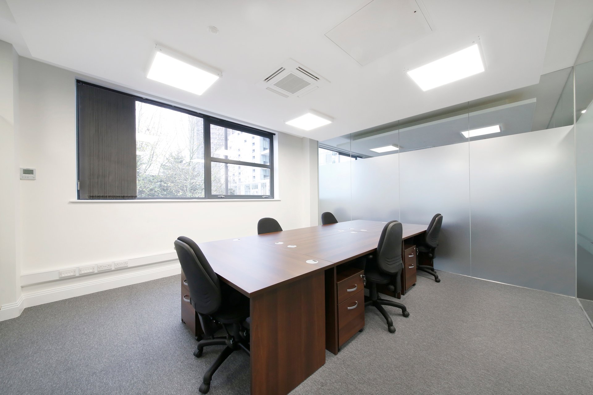 Curve Serviced Offices - Greenwich beltere